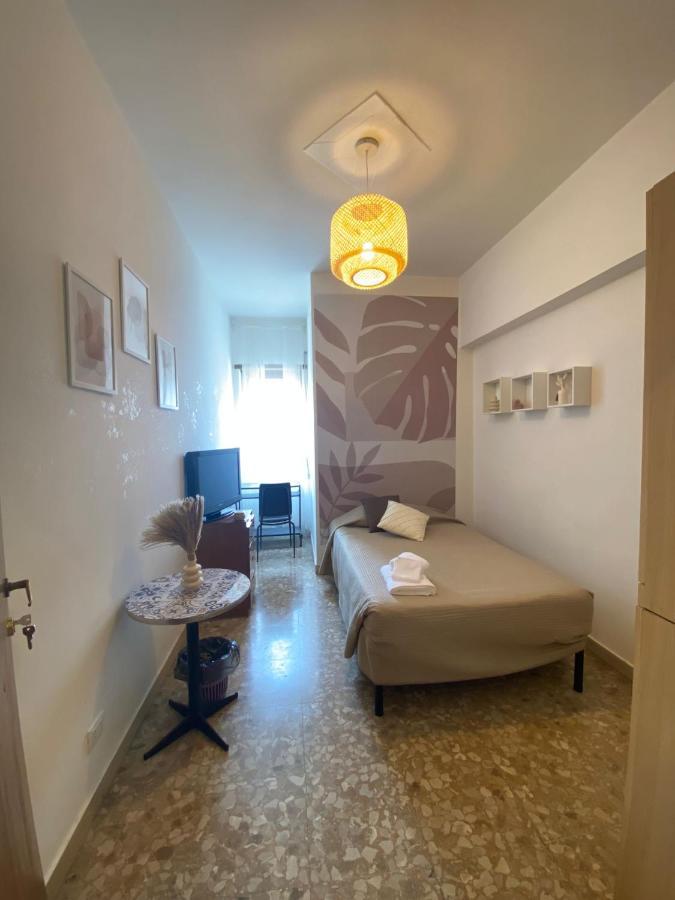 The Italian House In A Pochi Passi Dalla Metro A * Rom